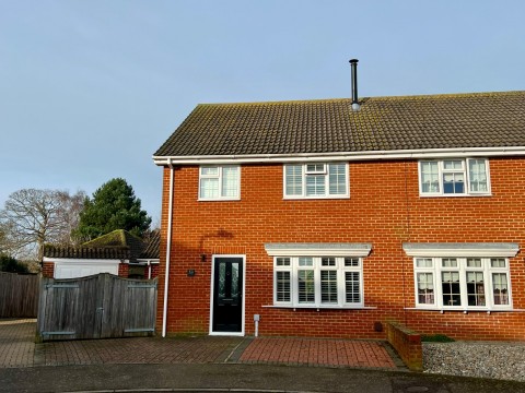 View Full Details for Matthews Close, Deal